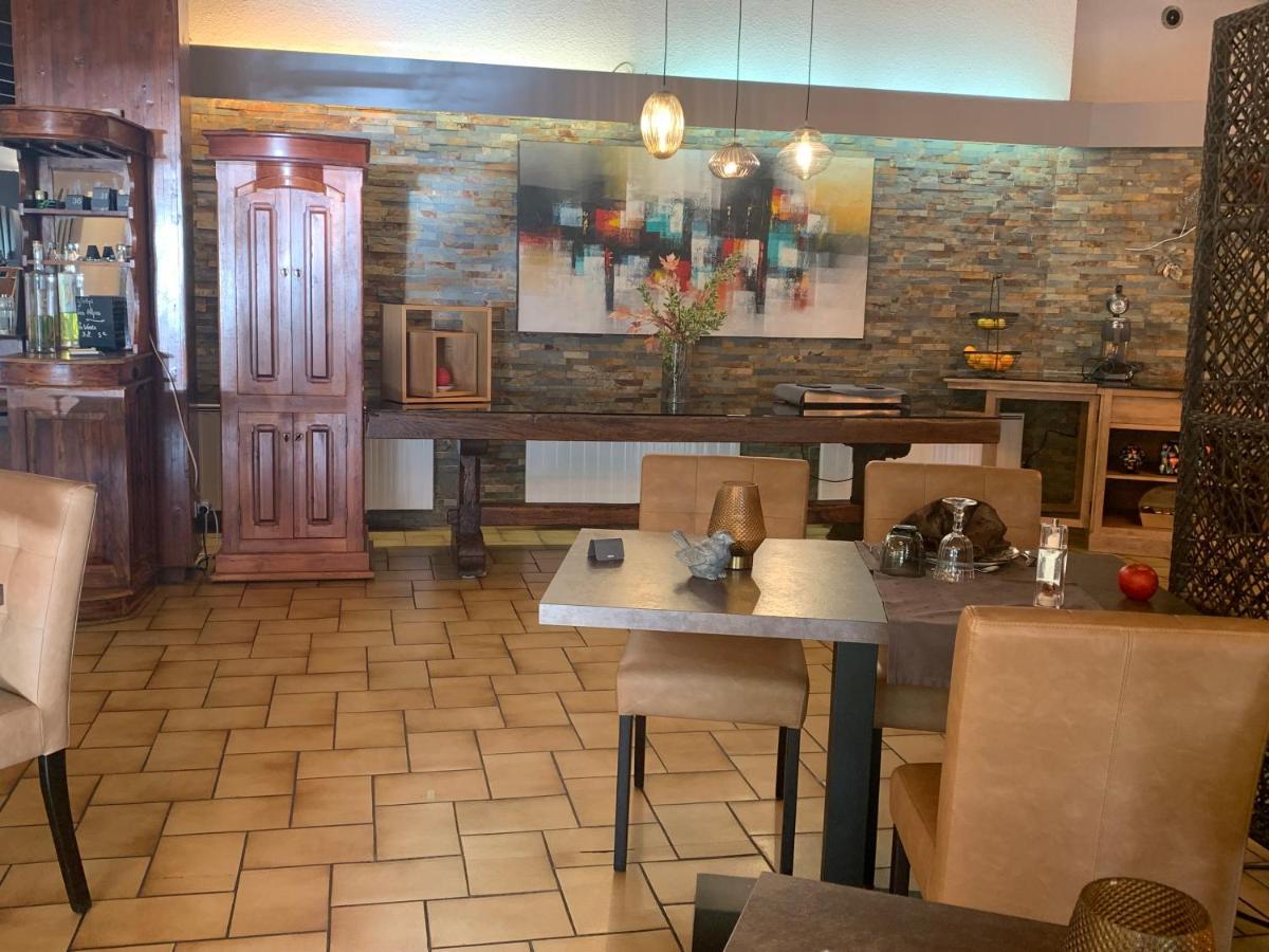 Logis Hotel Le Lac Embrun Exterior foto