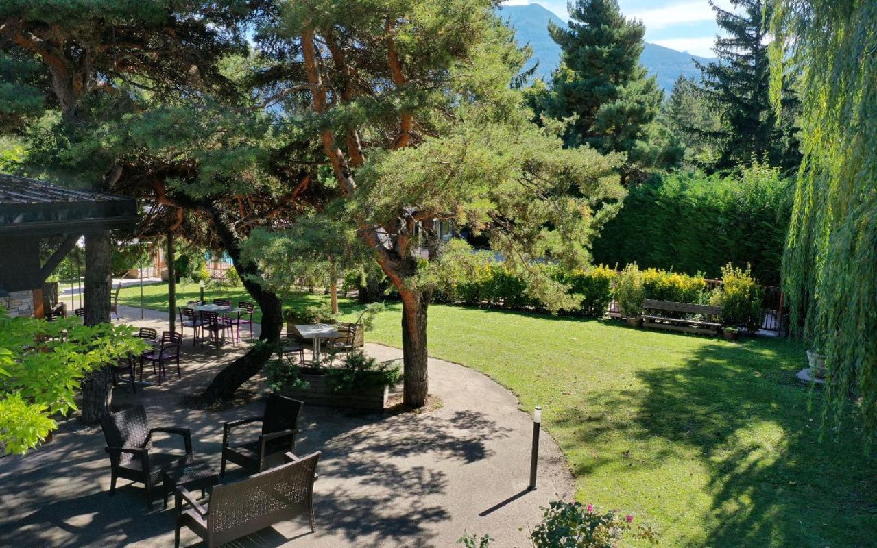 Logis Hotel Le Lac Embrun Exterior foto