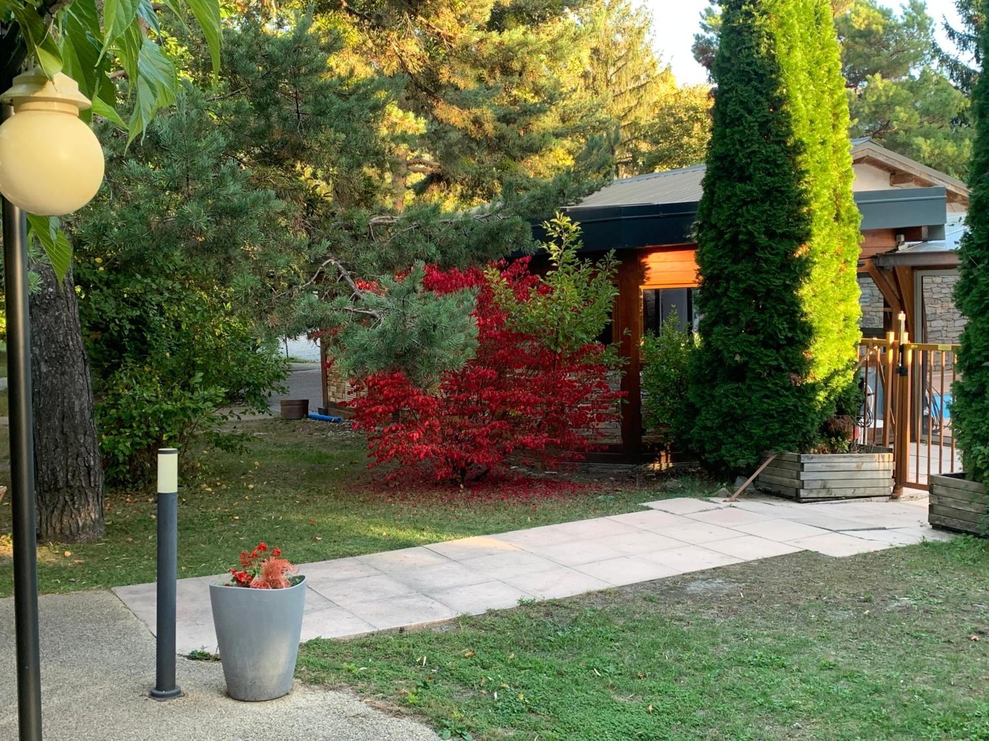 Logis Hotel Le Lac Embrun Exterior foto