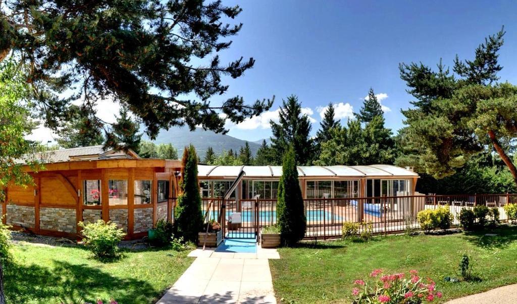 Logis Hotel Le Lac Embrun Exterior foto